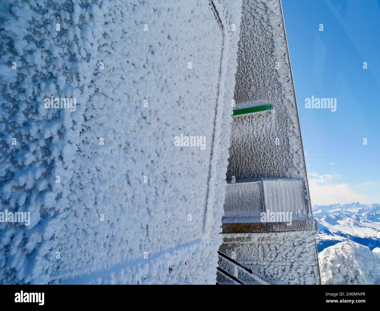 Stazione di montagna della funivia Saentis in inverno. Alpstein, Appenzell, Svizzera. Foto Stock