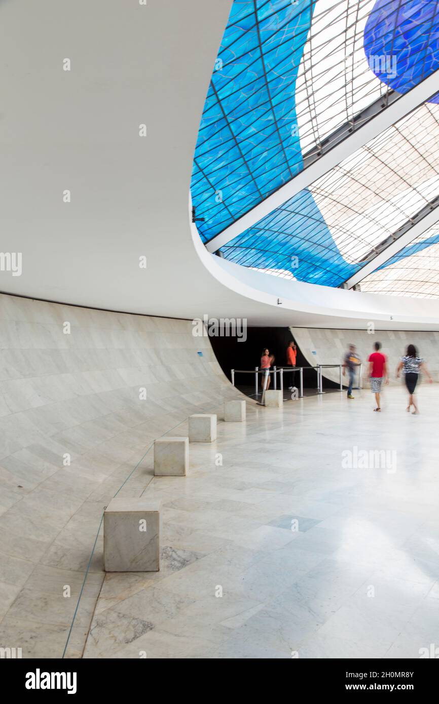 Catedral Metropolitana de Brasília architettura di Oscar Niemeyer Brasília Brasil Foto Stock