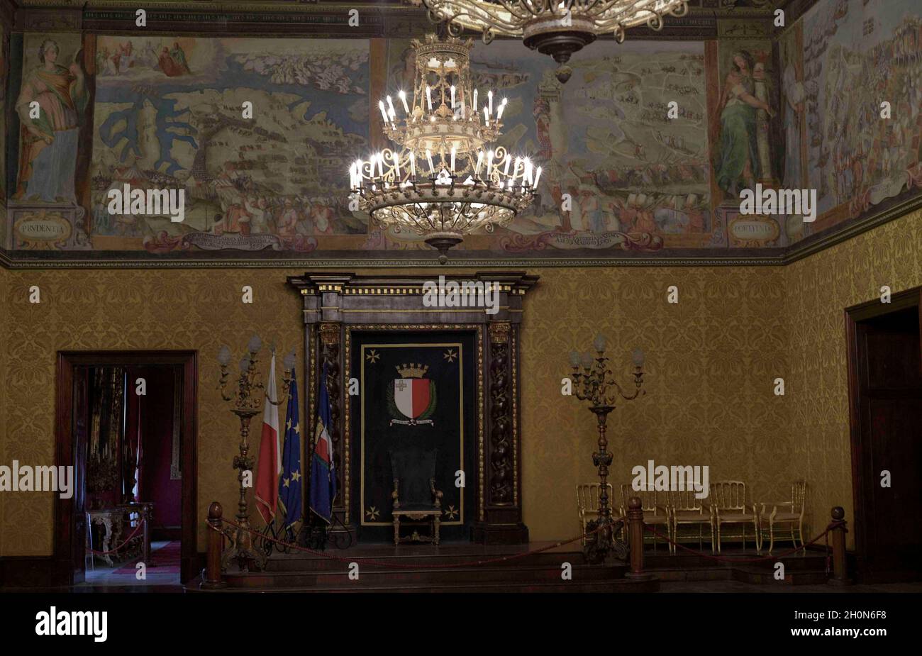 Palazzo del Gran Maestro, XVI-XVIII secolo. Residenza del Gran Maestro dell'Ordine di San Giovanni. Sala Supreme Council, decorata con affreschi Foto Stock