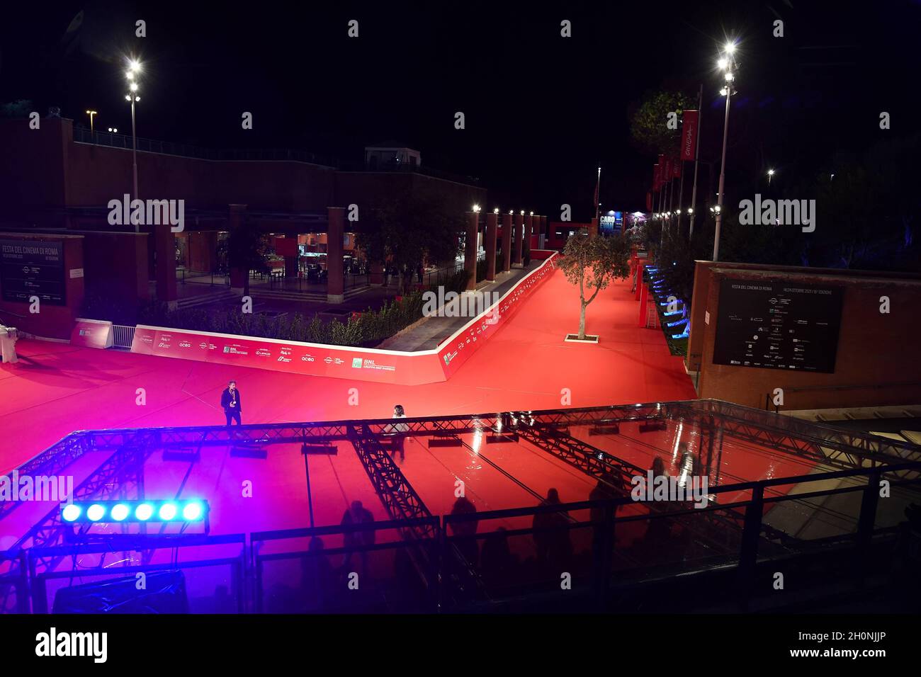 Roma, Italia. 13 ottobre 2021. Rome Cinema Fest 2021, Film Fest, Red Carpet. Nella foto: Il tappeto rosso Credit: Independent Photo Agency/Alamy Live News Foto Stock