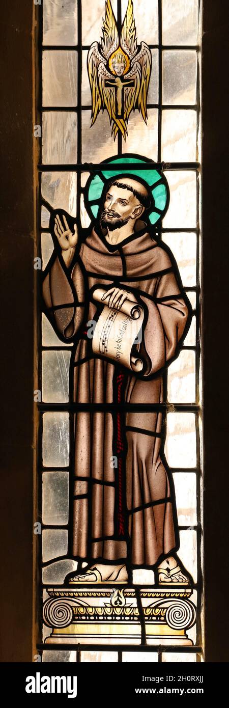 Vetrate disegnate da George Cooper Abbs e realizzate da Wippell & Co, San Francesco d'Assisi, San Pietro Budleigh Salton Foto Stock
