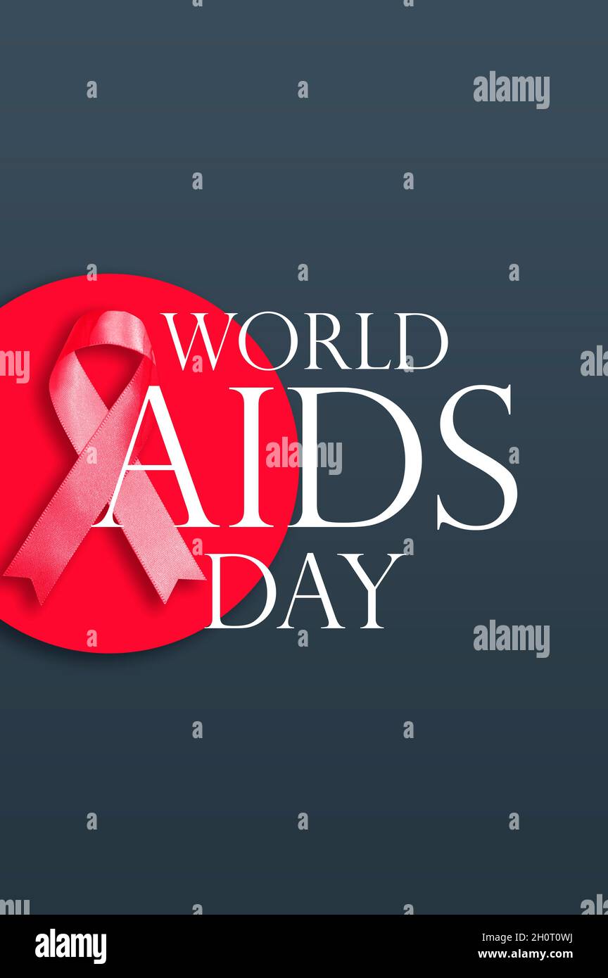 Nastro rosso con testo della giornata mondiale dell'AIDS Foto Stock