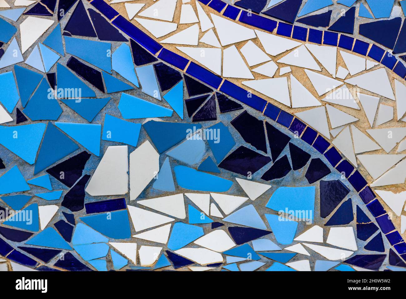 sfondo geometrico astratto di piastrelle blu ceramica mosaico Foto Stock