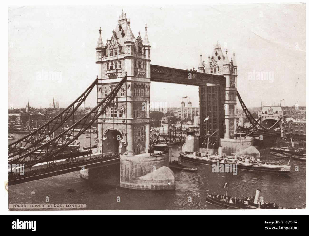 Giorno di apertura del Tower Bridge, Londra, Inghilterra, 30 giugno 1894. Foto Stock