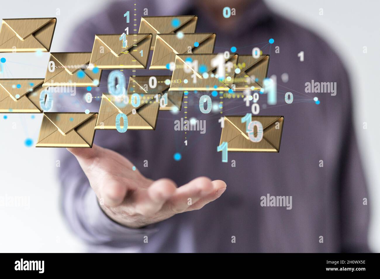 Con il mouse a mano, le icone e-mail di rendering 3D vengono visualizzate con numeri binari Foto Stock