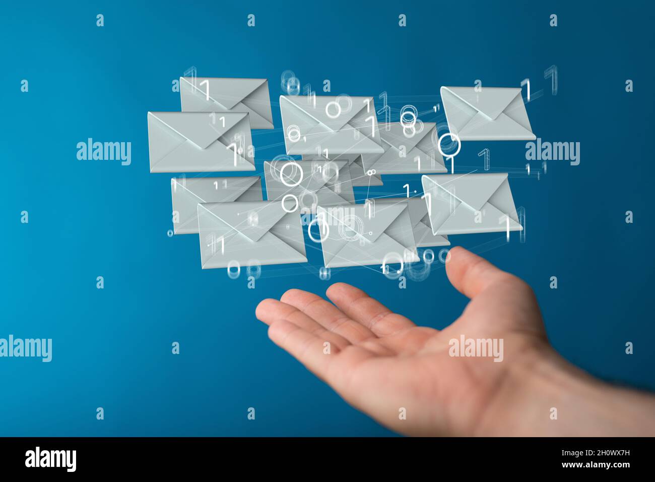 Con il mouse a mano, le icone e-mail di rendering 3D vengono visualizzate con numeri binari Foto Stock