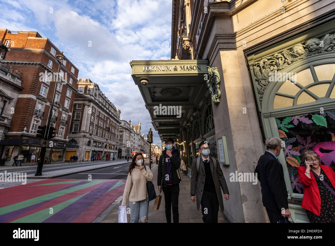 Piccadilly, Londra, Inghilterra, Regno Unito Foto Stock