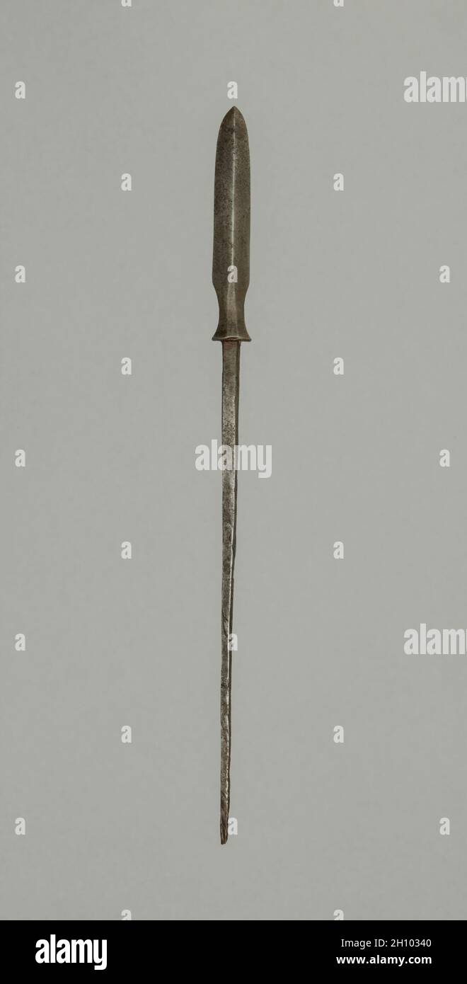 Punto freccia, 1700. Giappone, periodo Edo (1615-1868). Acciaio; lunghezza complessiva: 18.4 cm (7 1/4 in.); testa: 5.8 cm (2 5/16 in.). Foto Stock