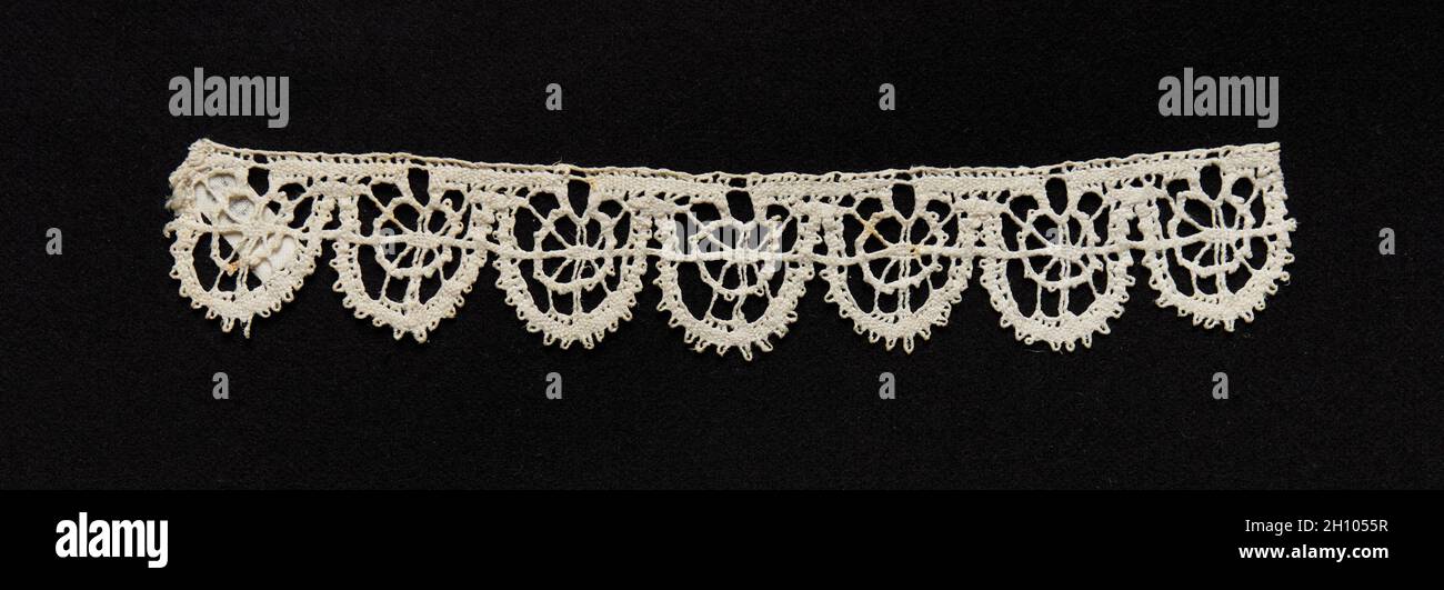 Merletto di rocca (Needlepoint Design) bordatura di punti rotondi, seconda metà del 16 ° secolo. Italia, Genova, seconda metà del XVI secolo. Pizzo, bobina; media: 2.6 x 15 cm (1 x 5 7/8 poll.). Foto Stock