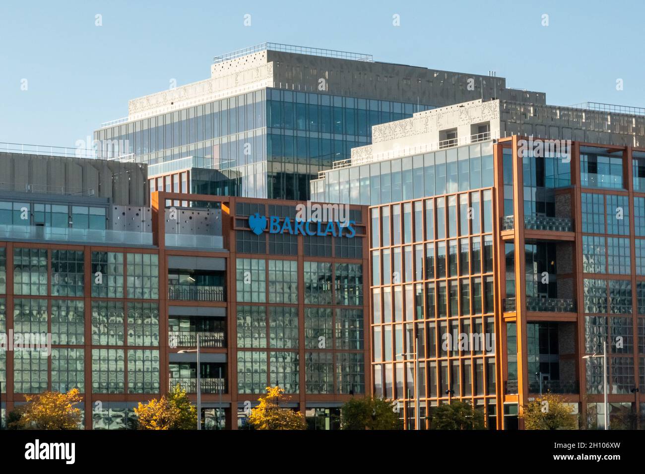 Il Barclays Campus al nuovo sviluppo di Buchanan Wharf sulle rive del fiume Clyde a Glasgow. Foto Stock