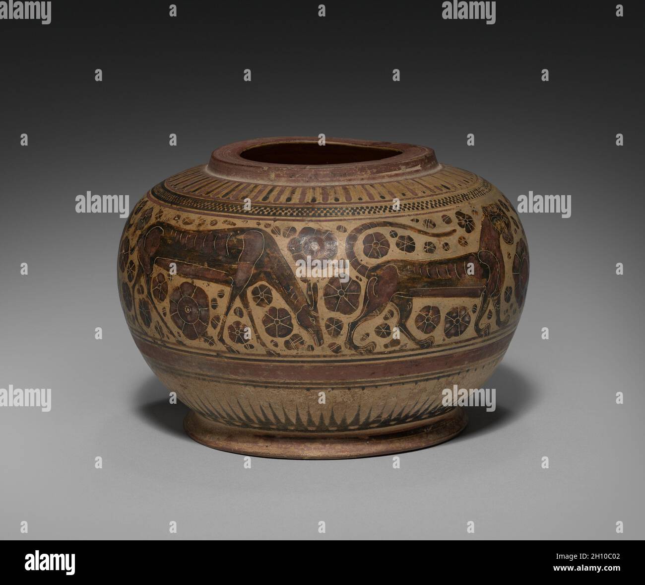 Vaso Corinthian, 600 s. Grecia, VII secolo a.C. Terracotta; totale: 17.5 cm (7/8 poll.). Foto Stock