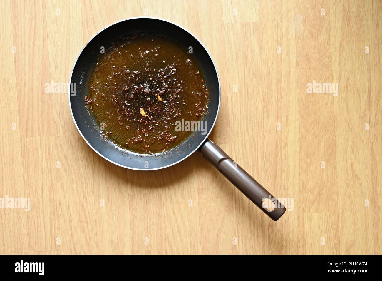 I piatti sporchi in cucina Foto Stock