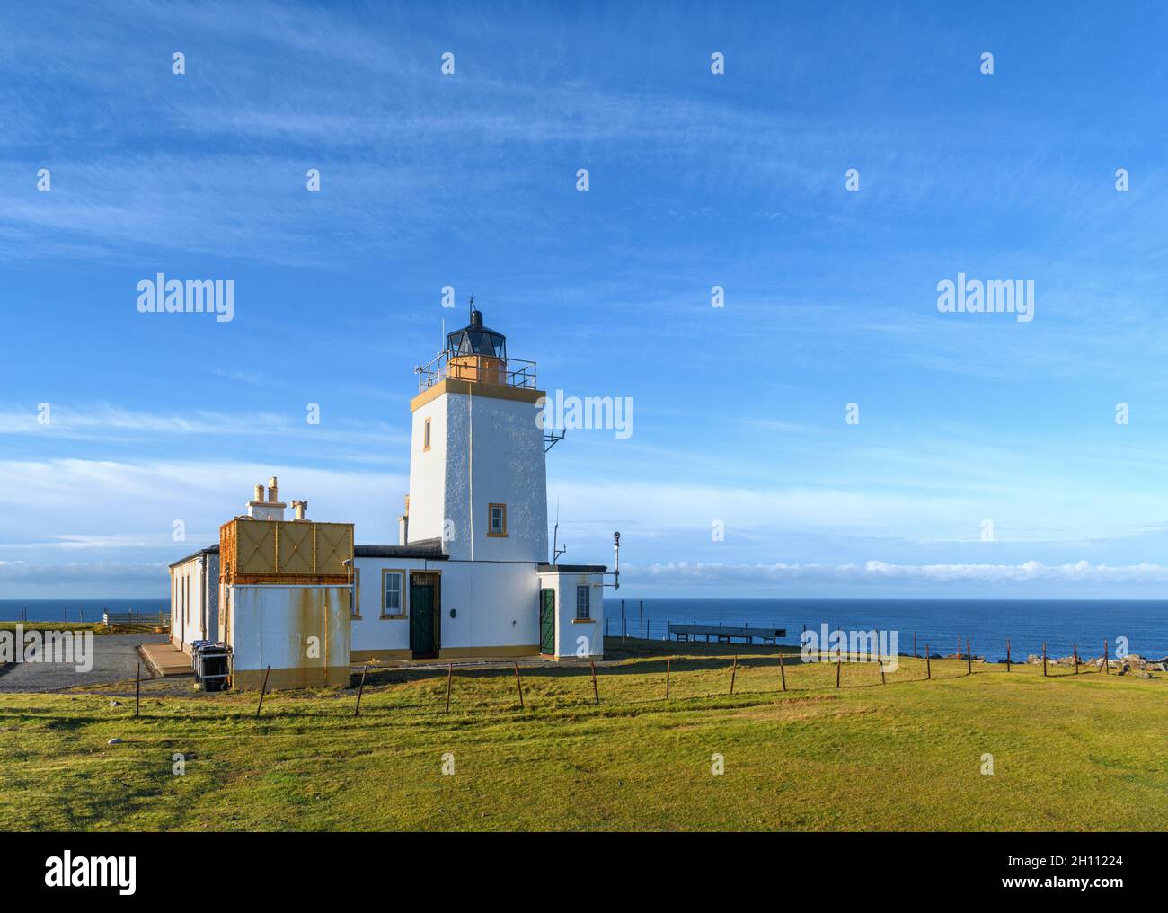 Faro di Eshaness, Eshaness, Mainland, Shetland, Scozia, REGNO UNITO Foto Stock