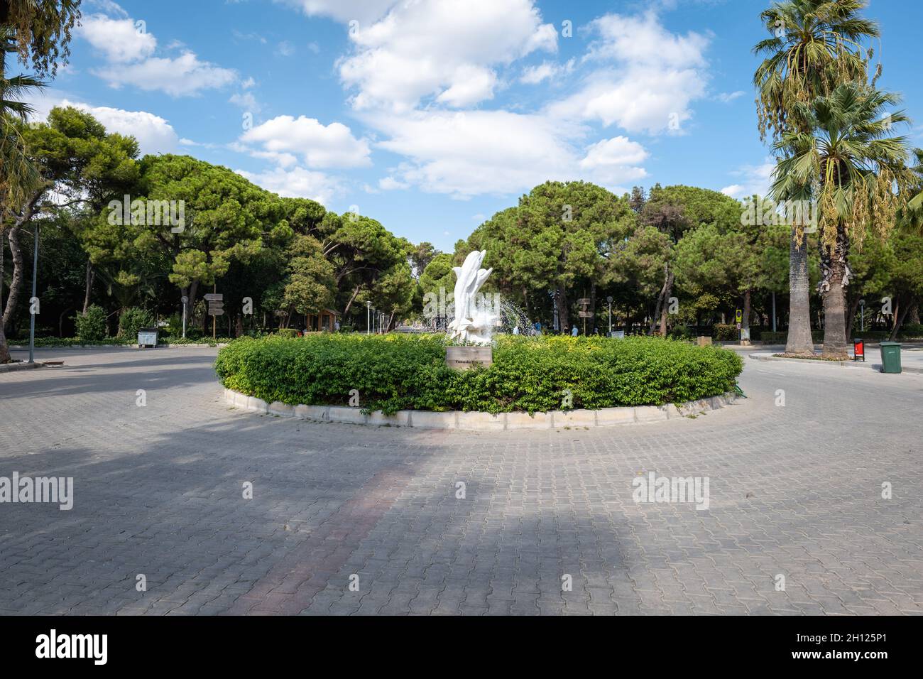 Izmir Kültürpark (parco culturale) è un parco urbano nel centro di İzmir, Turchia e ospita la fiera internazionale di İzmir. Foto Stock