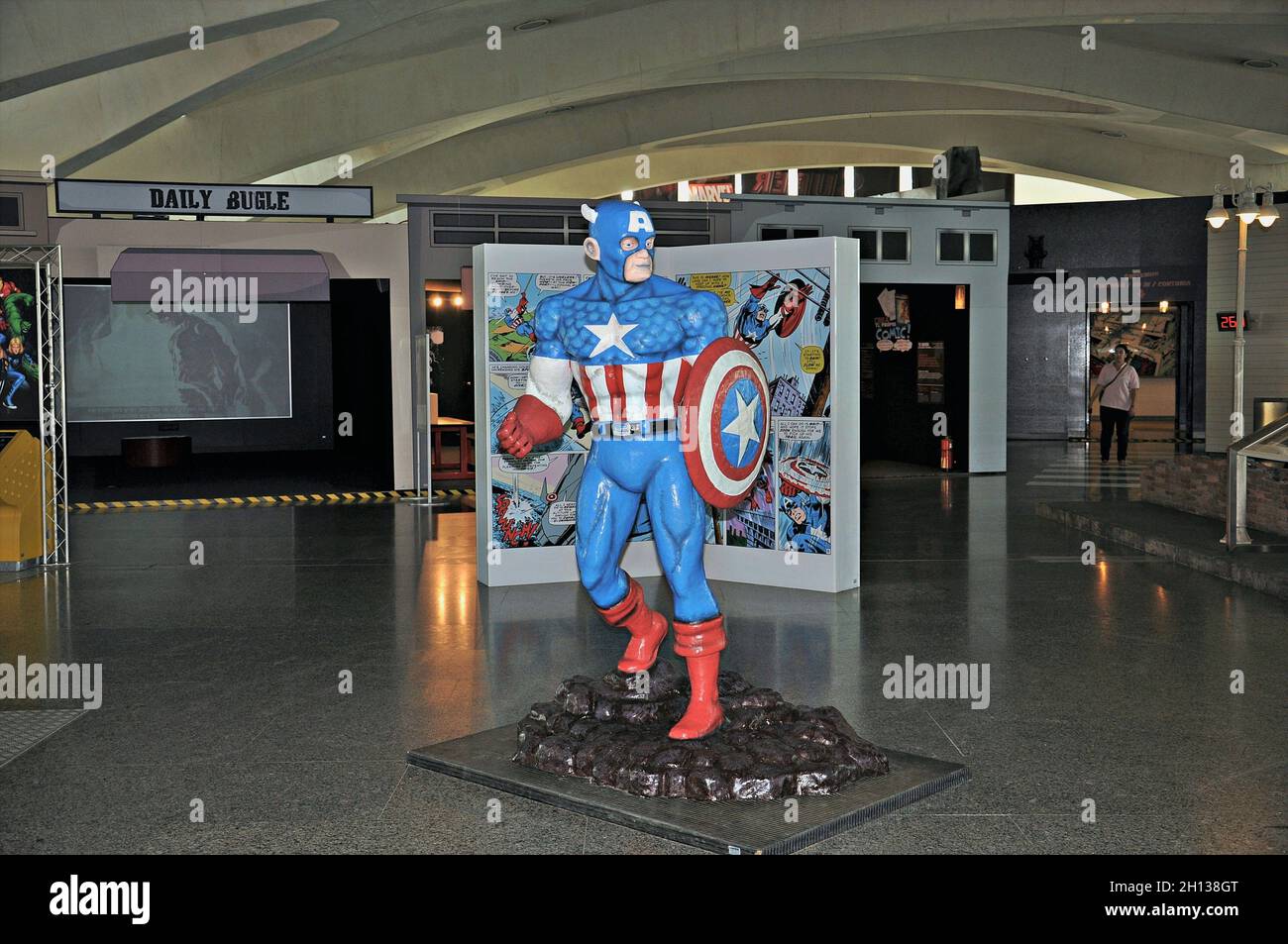 Mostra di supereroi in fumetti al Museo della Scienza Principe Felipe di Valencia, Comunità Valenciana, Spagna Foto Stock