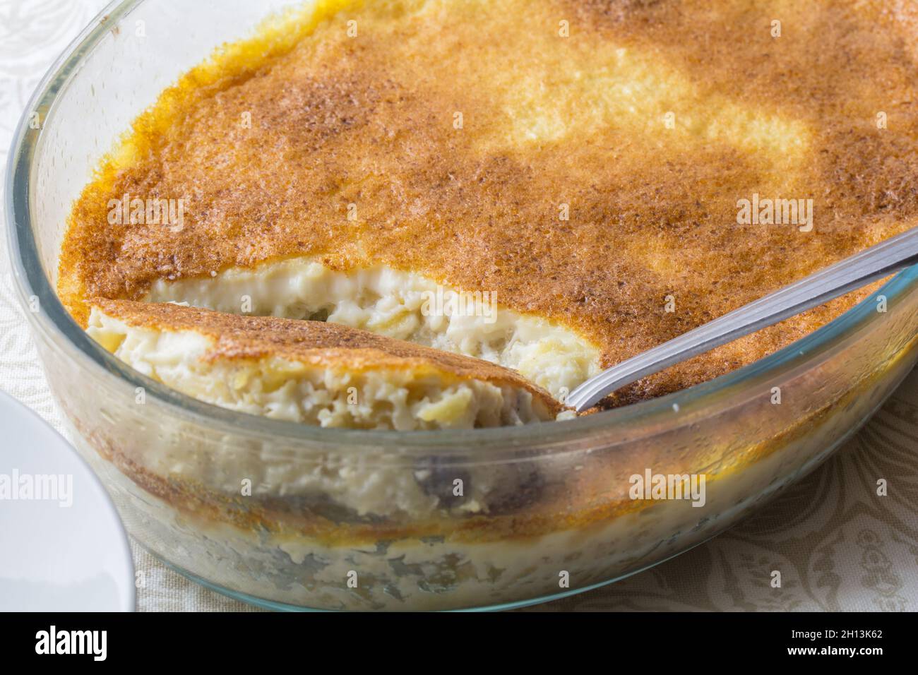 Budino di riso cremoso servito - foto ravvicinata del dessert al latte Foto Stock