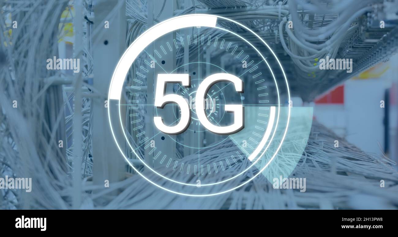 5G scritto nel mezzo di un futuristico cerchio 4k Foto Stock