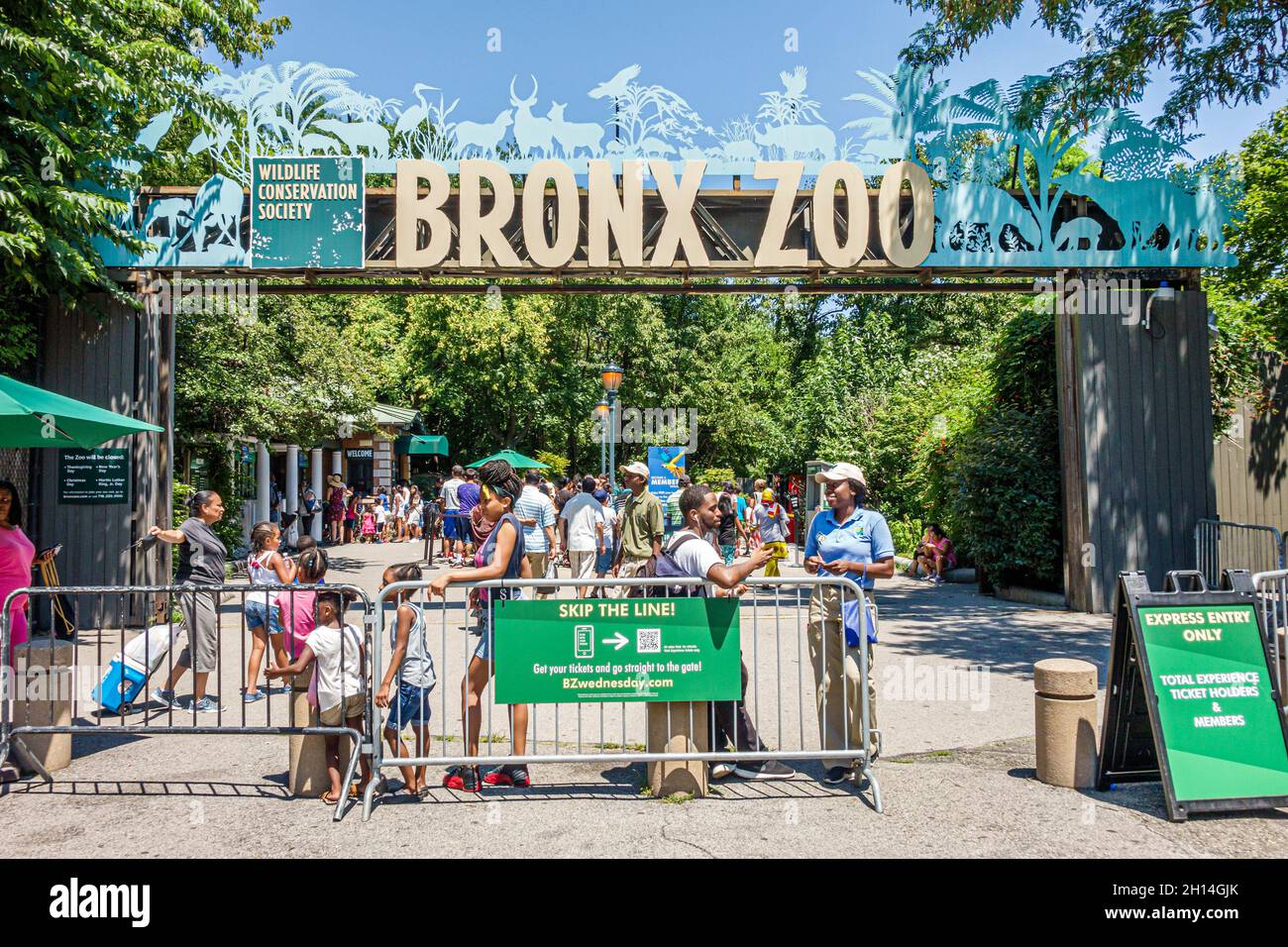 New York City, NY NYC Bronx Zoo, cartello d'ingresso, ingresso famiglie, Foto Stock