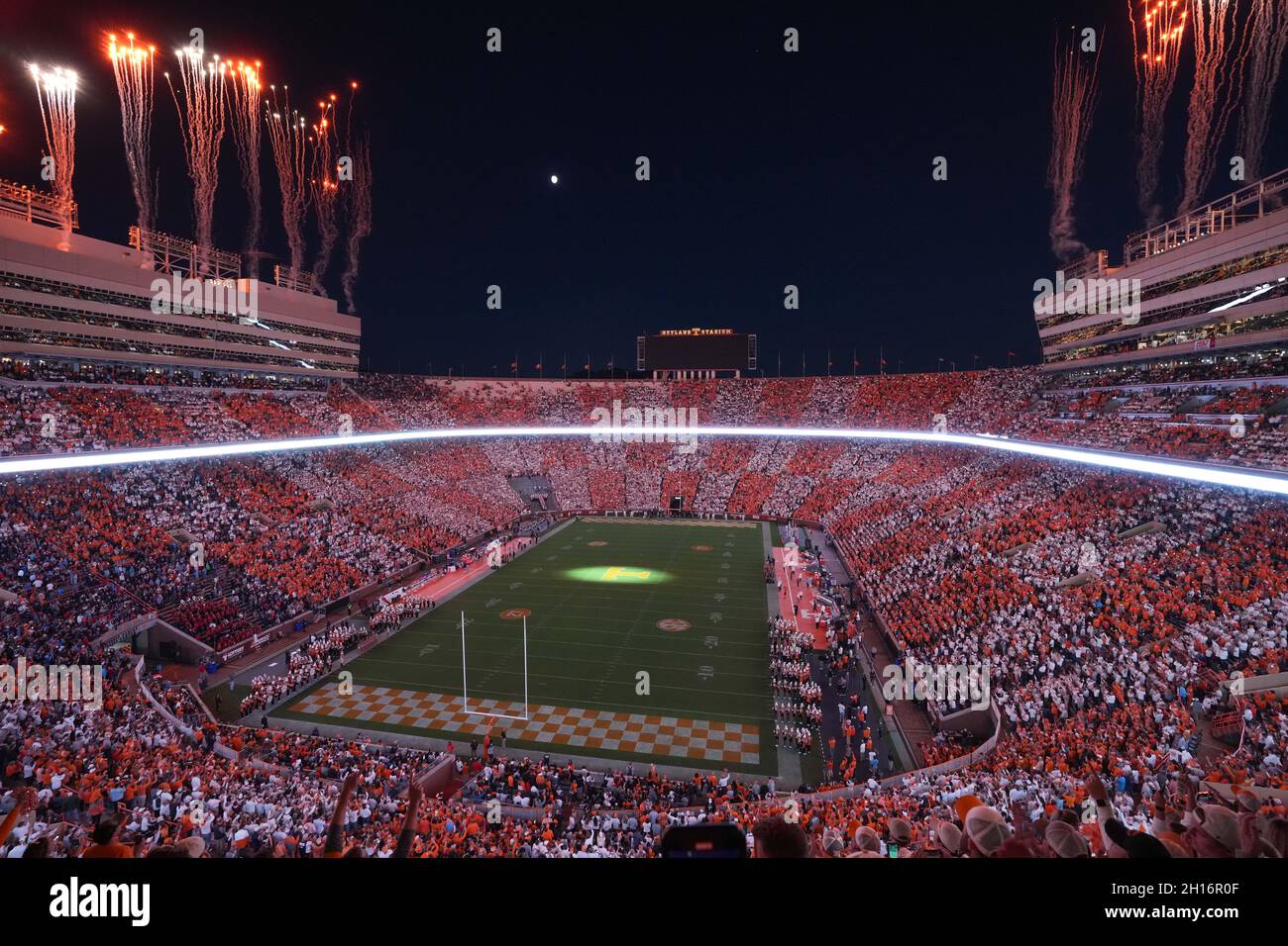 16 ottobre 2021: Stadio Neyland prima della partita di football NCAA tra i volontari dell'Università del Tennessee e i ribelli dell'Ole Miss al Neyland Stadium di Knoxville TN Tim Gangloff/CSM Foto Stock