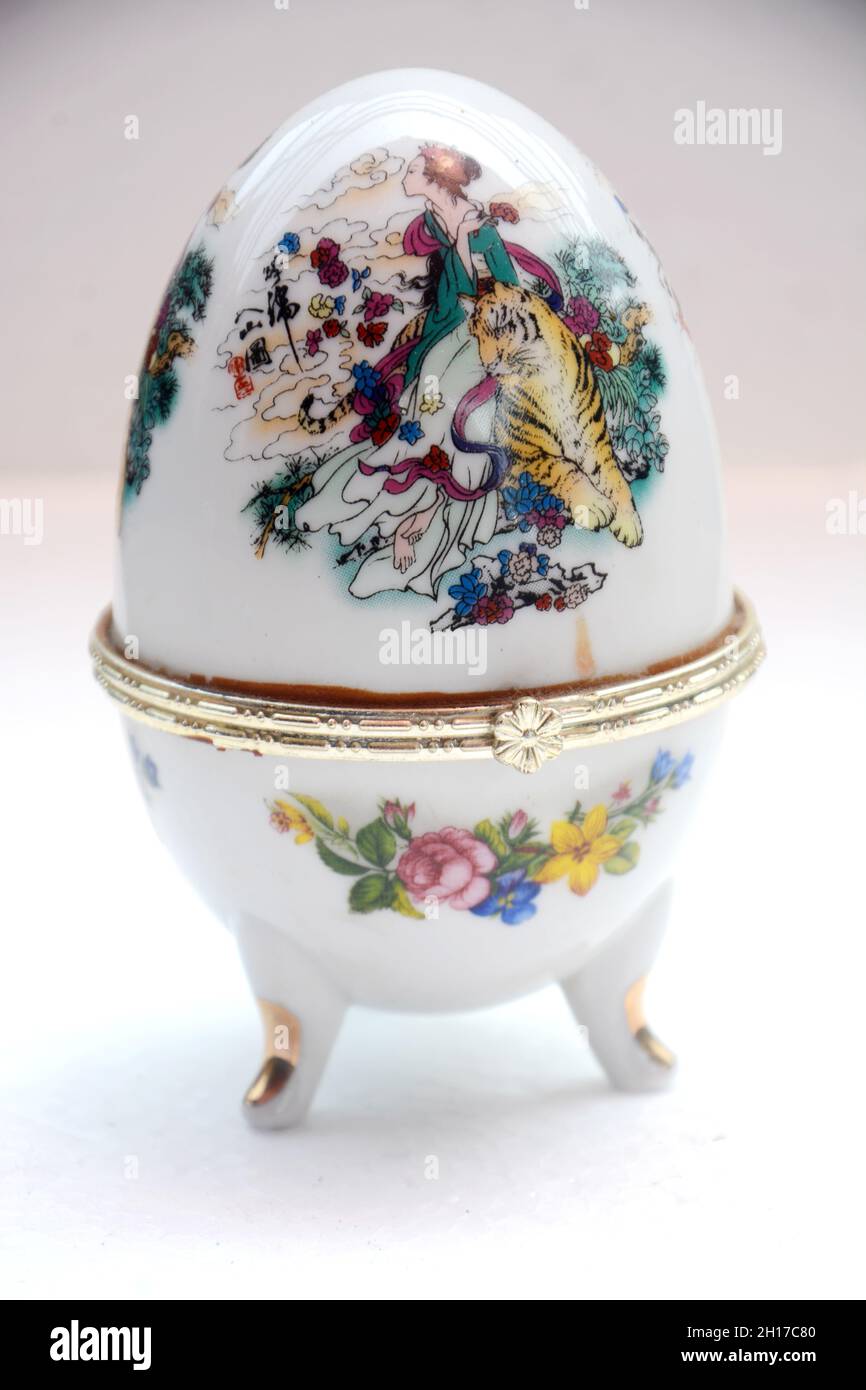 un'opera d'arte da ceramiche splendidamente dipinte Foto Stock