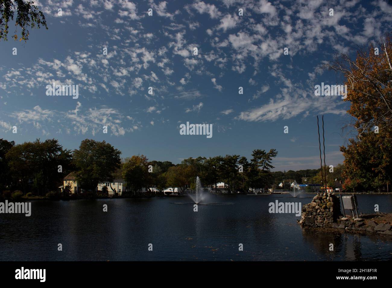 Nubi sparse Foto Stock