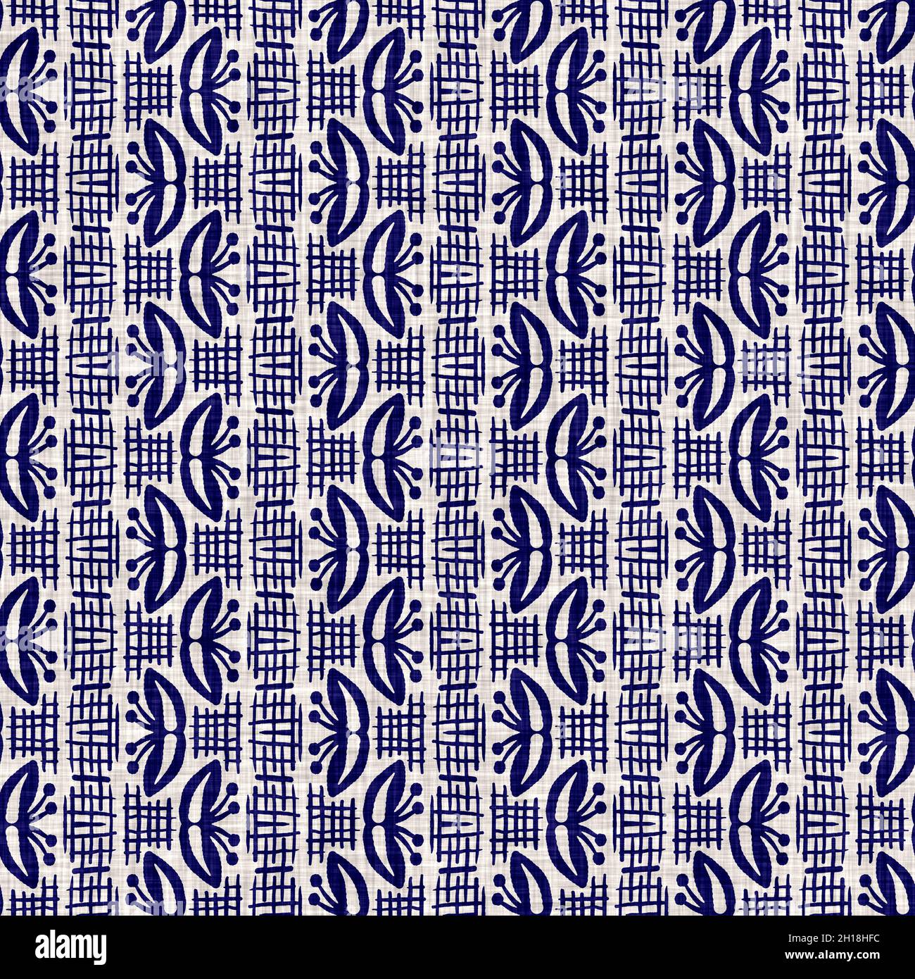 Indigo blu fiore blocco stampa tinta tessuto di lino sfondo. Campione giapponese di ripetizione batik tessuto senza cuciture. Sfocatura floreale organica afflosciata Foto Stock