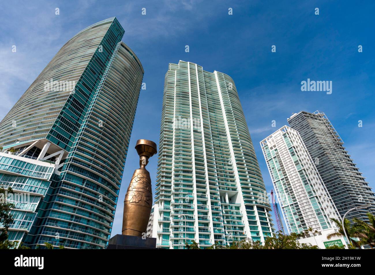 Una vista dei grattacieli lungo Biscayne Boulevard nel centro di Miami. Miami, Florida. Foto Stock