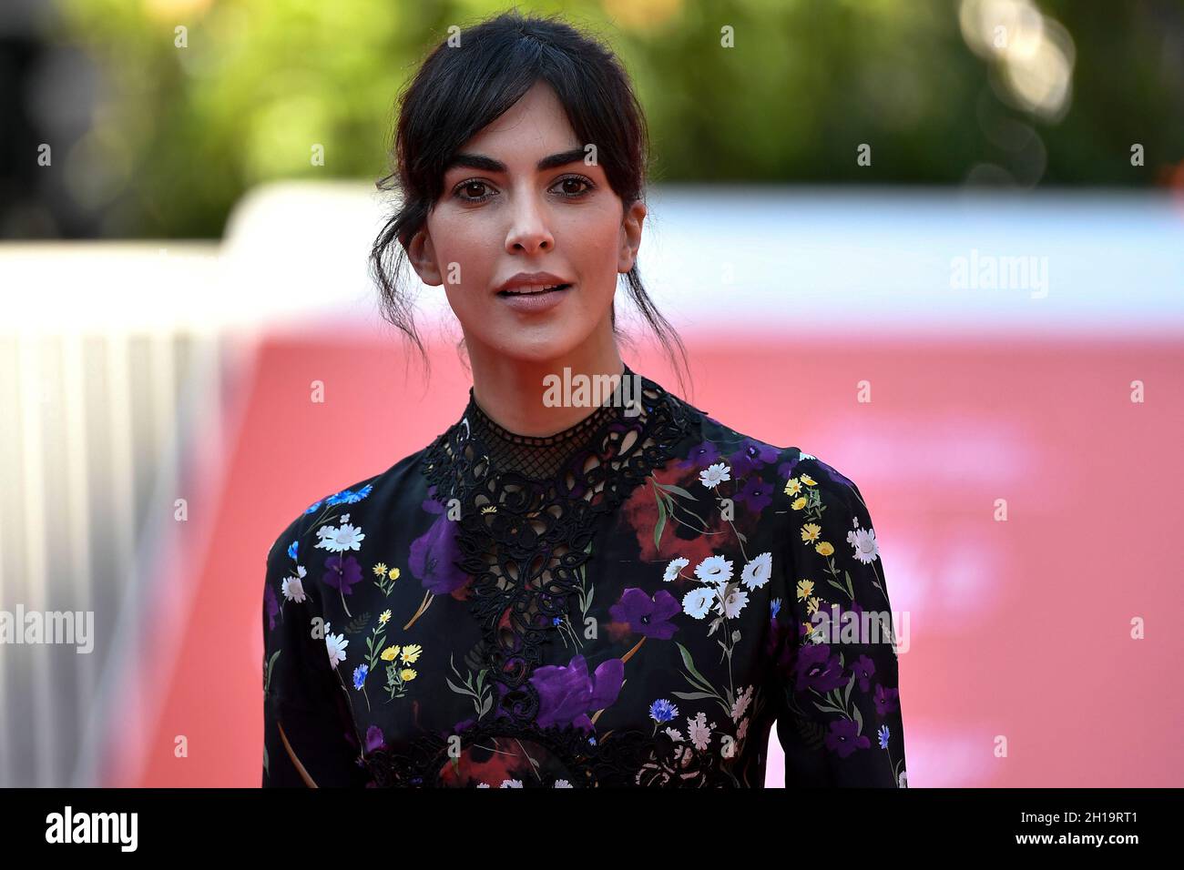 Roma, Italia. 17 ottobre 2021. Rocio Munoz Morales si pone per i fotografi durante il tappeto rosso del film Donne di Calabria alla sedicesima edizione del Festival del Film di Roma . Roma, 17 ottobre 2021Foto Andrea Staccioli/Insidefoto Credit: Insidefoto srl/Alamy Live News Foto Stock