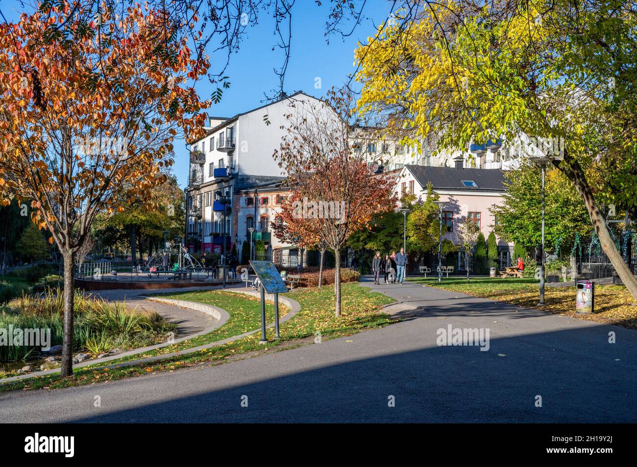 Stromparken durante l'autunno in Svezia. Norrkoping è una storica città industriale svedese. Foto Stock