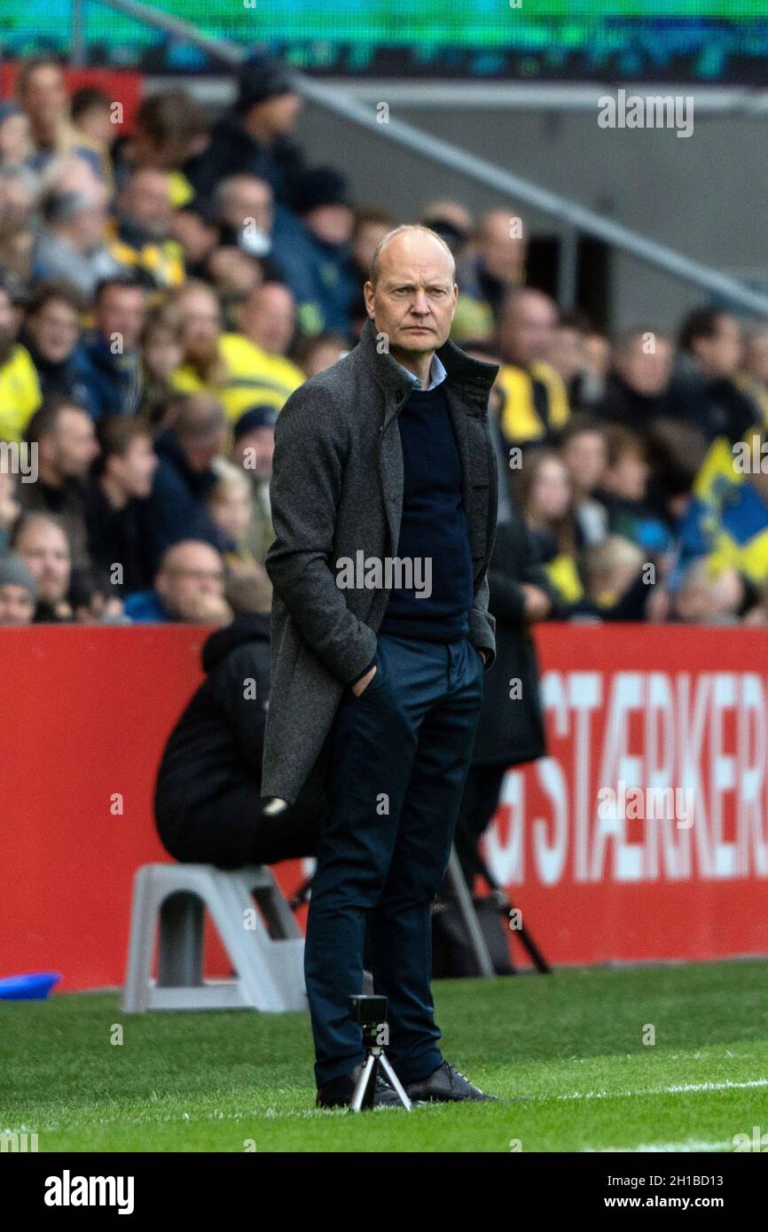 Brondby, Danimarca. , . L'allenatore di testa Niels Frederiksen di Broendby SE visto durante la 3F Superliga partita tra Broendby IF e Vejle Boldklub al Brondby Stadion. (Photo Credit: Gonzales Photo/Alamy Live News Foto Stock