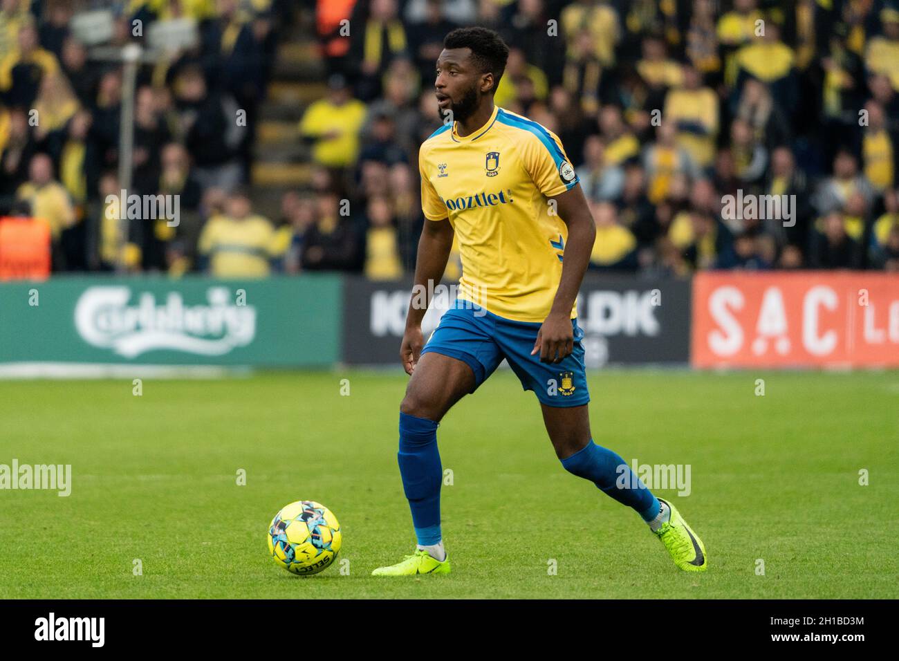 Brondby, Danimarca. , . Kevin Tshiembe (18) di Broendby SE visto durante la 3F Superliga partita tra Broendby IF e Vejle Boldklub al Brondby Stadion. (Photo Credit: Gonzales Photo/Alamy Live News Foto Stock