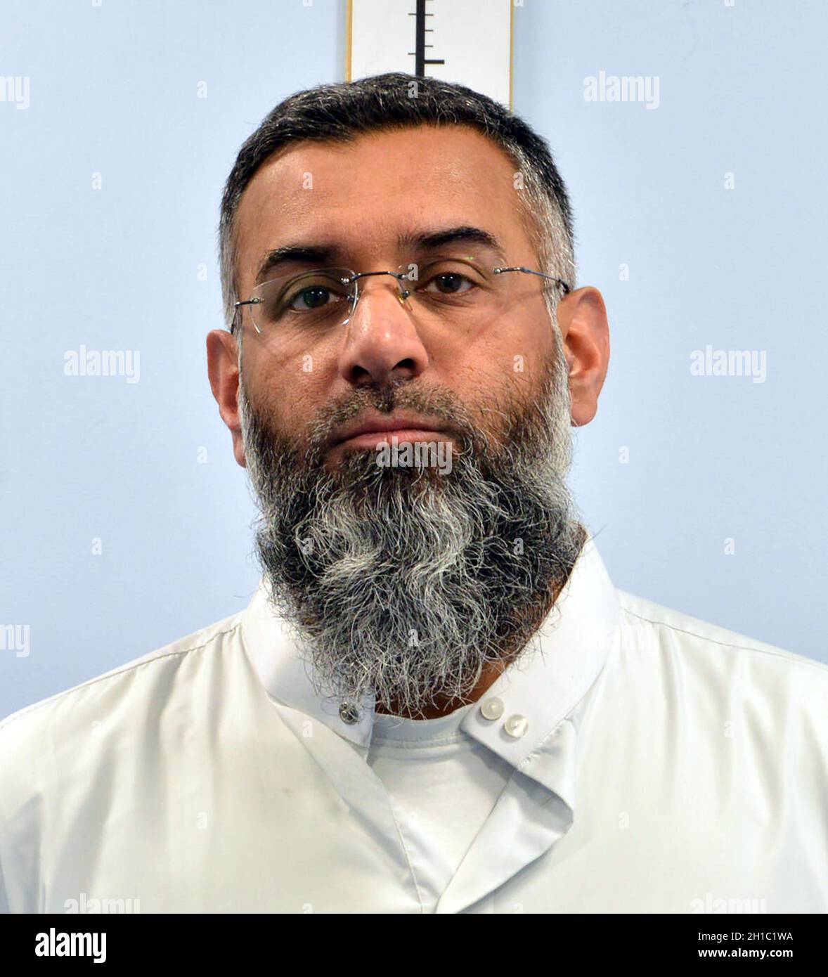 Foto mostra: Òhate preacherÓ Anjem Choudary Mugshot Foto di Pixel8000 Foto Stock