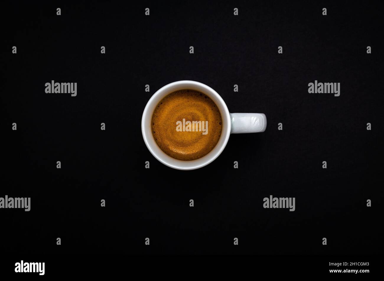 Dietro ogni persona riuscita è una quantità sostanziale di caffè. Foto Stock
