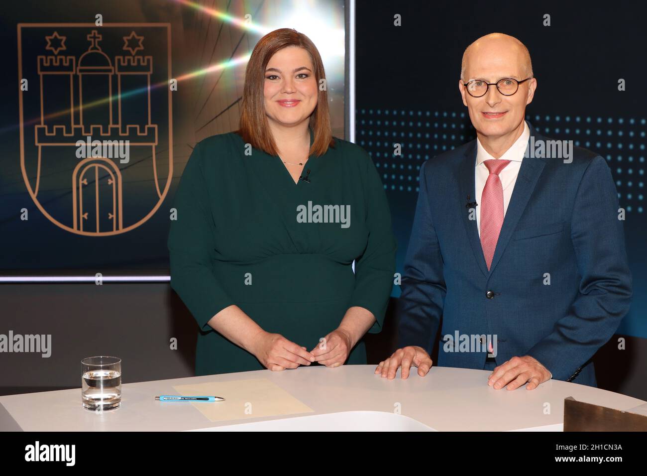 Peter Tschentscher (SPD), Katharina Fegebank (Buendnis 90/die GRUENEN), Wahlsendungen mit den Hamburger Spitzenkandidaten im NDR Fernsehen, 18.02.202 Foto Stock