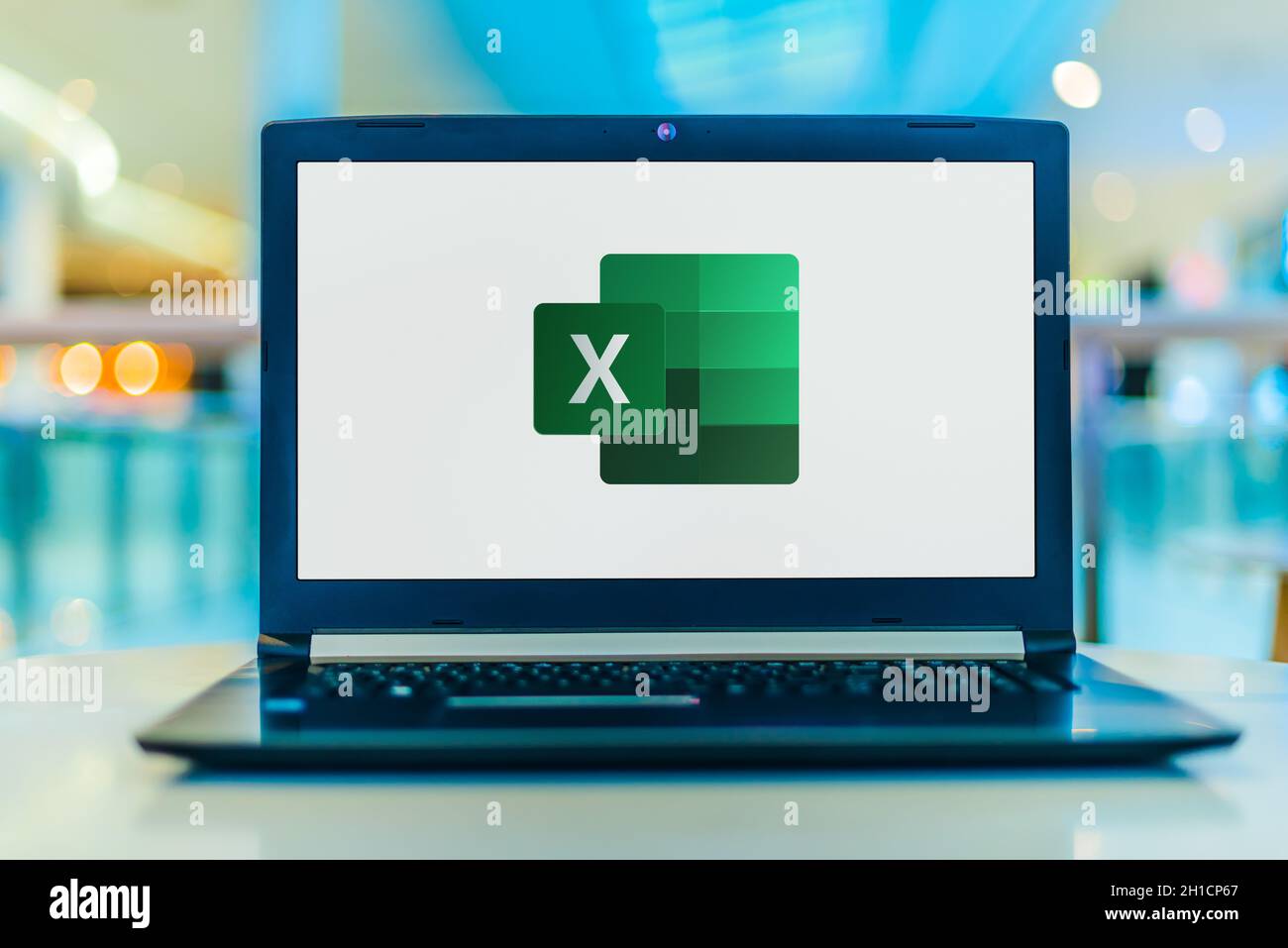 POZNAN, POL - 18 FEBBRAIO 2020: Computer portatile con logo di Microsoft  Excel, un foglio di calcolo sviluppato da Microsoft per Windows, macOS,  Android e i Foto stock - Alamy