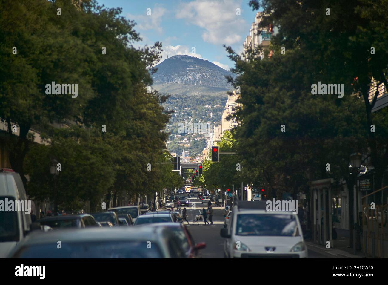 NIZZA, FRANCIA 26 FEBBRAIO 2020: Edifici per le strade di Nizza in Francia Foto Stock