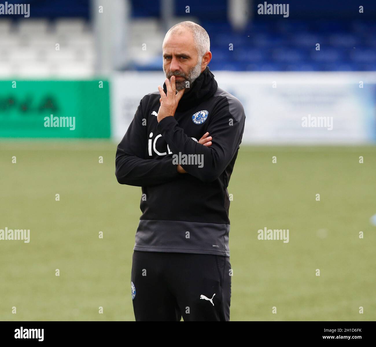 BILLERICAY, INGHILTERRA - OTTOBRE 17: Scott Chickelday Coach di Billericay Town Womenduring la fa Women's National League Division One South East betwee Foto Stock