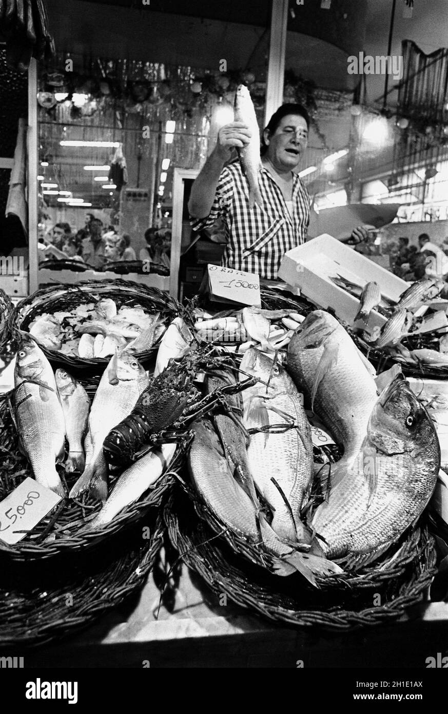 - Cagliari (Sardegna), mercato comune di San Benedetto - Cagliari (Sardegna), mercato comunale di San Benedetto Foto Stock