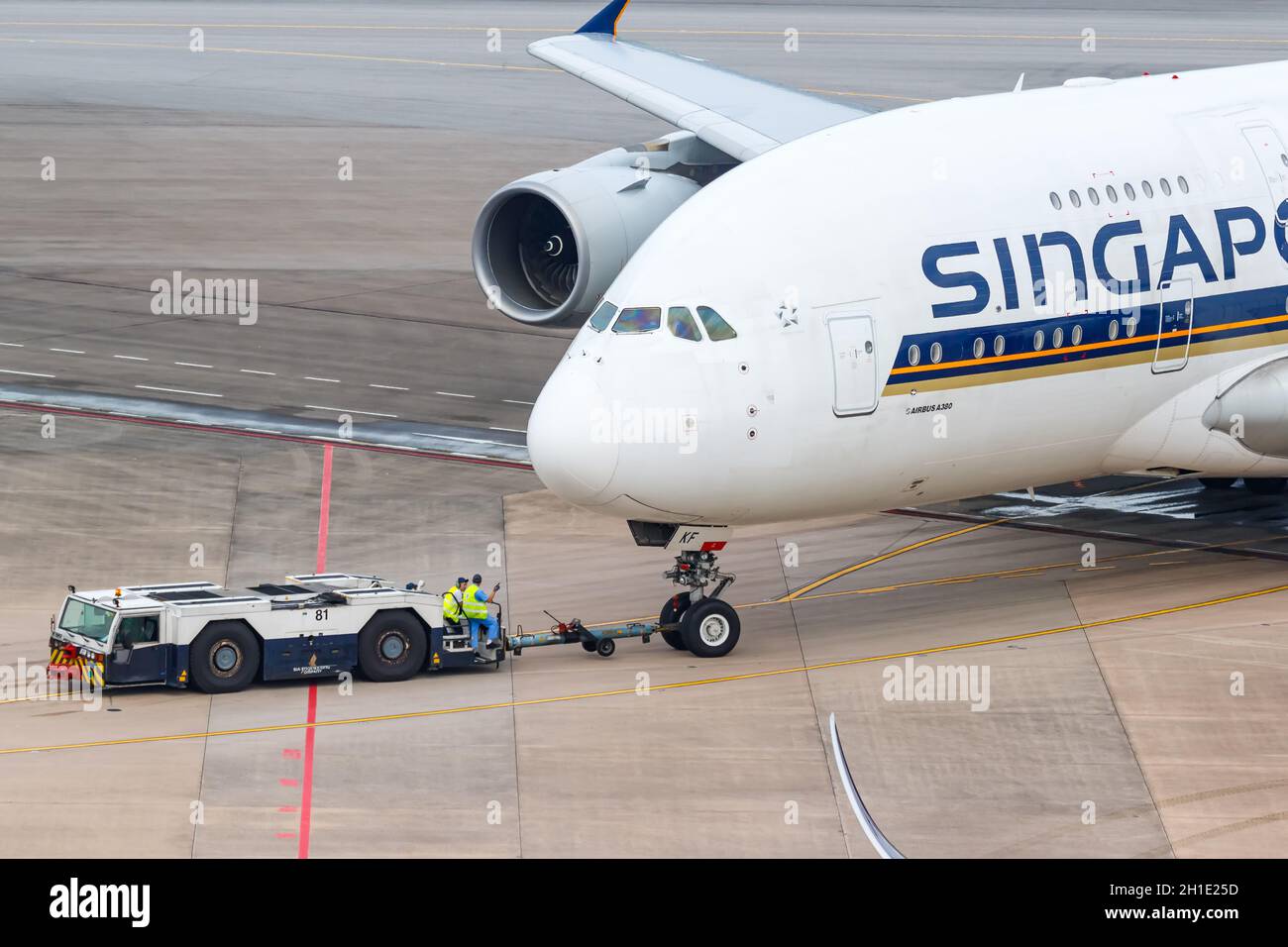 Changi, Singapore – 29 gennaio 2018: Aereo Airbus A380 di Singapore Airlines all'aeroporto Changi (SIN) di Singapore. Airbus è un manu europeo di aeromobili Foto Stock