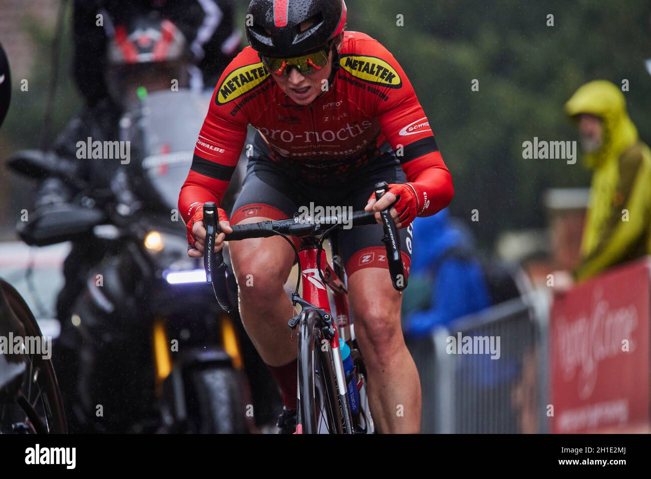 2021 HSBC UK | National Road Championships, Lincoln Jo Tindley del Team Pro Noctis - Redchili Bikes - Heidi Kjeldsen Elite womenÕs risultato: 1. Pfeiffer Georgi (Team DSM) 2. Josie Nelson (Team Coop-Hitec Products) 3. JOSCELIN LOWDEN (DROPS-LE COL SUPPORTATO DA TEMPUR) Under-23 womenÕs risultato: 1. Pfeiffer Georgi (Team DSM) 2. Josie Nelson (Team Coop-Hitec Products) 3. Anna Shackley (Team SD Worx) Foto Stock