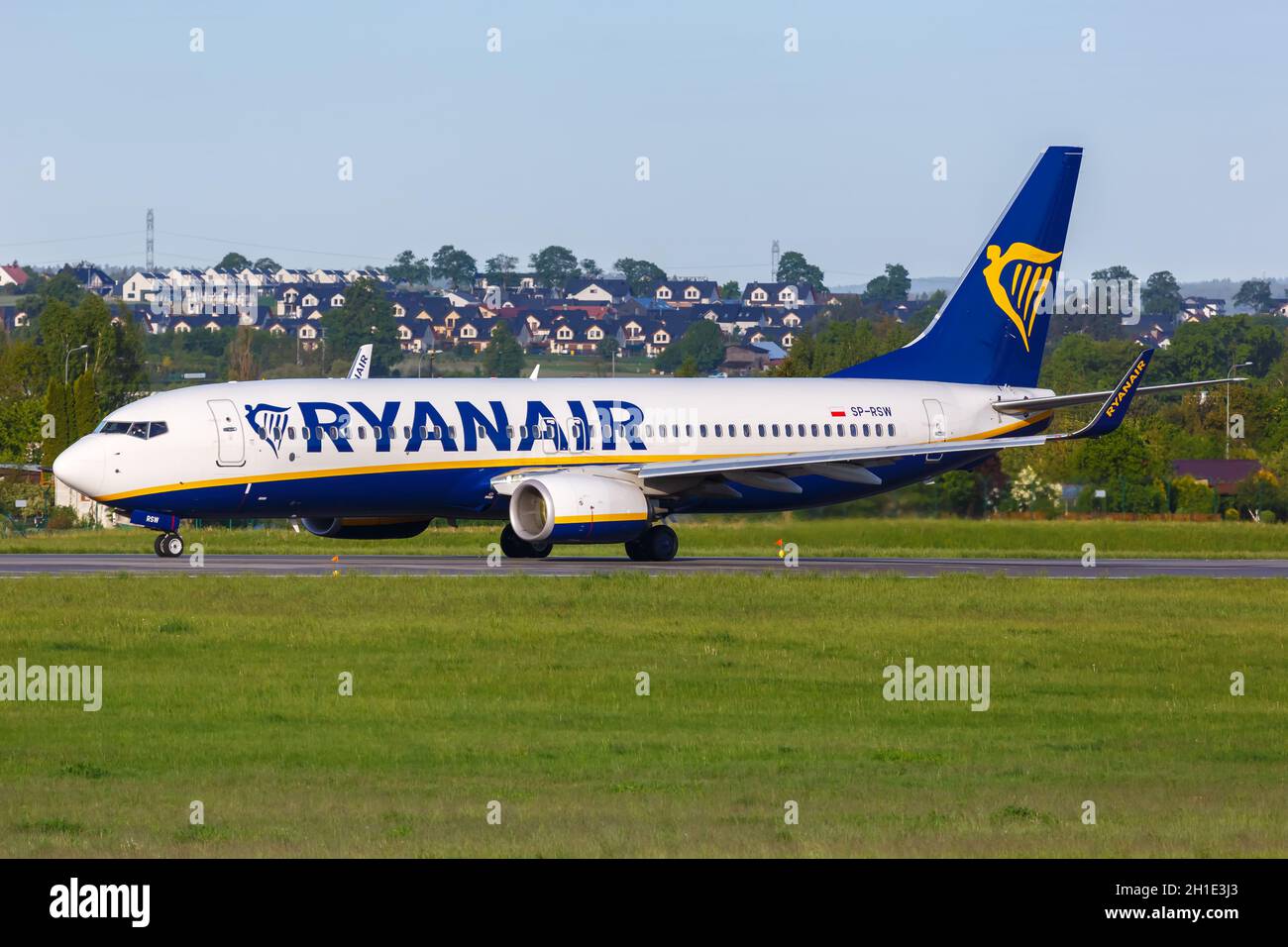 Gdansk, Polonia – 29 maggio 2019: Aereo Ryanair Sun Boeing B737-800 all'aeroporto di Gdansk (GDN) in Polonia. Boeing è un produttore americano di aeromobili hea Foto Stock