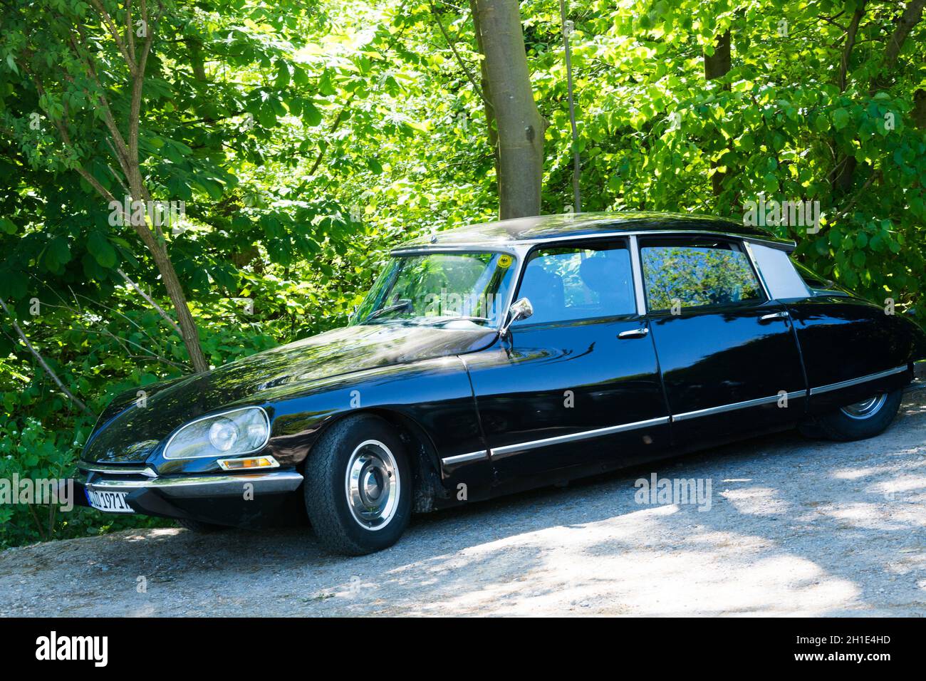 HEILIGENHAUS, NRW, GERMANIA - 06 MAGGIO 2018: Citroën DS 21 classico francese lusso convertibile. Fotografato durante una passeggiata. Foto Stock