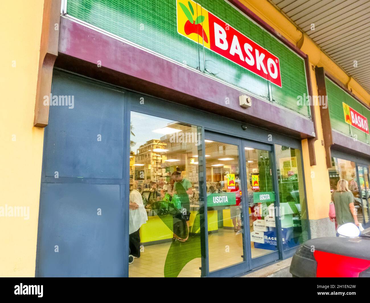 Rapallo, Italia - 15 settembre 2019: L'ingresso al supermercato Basko a Rapallo, Italia il 15 settembre 2019 Foto Stock