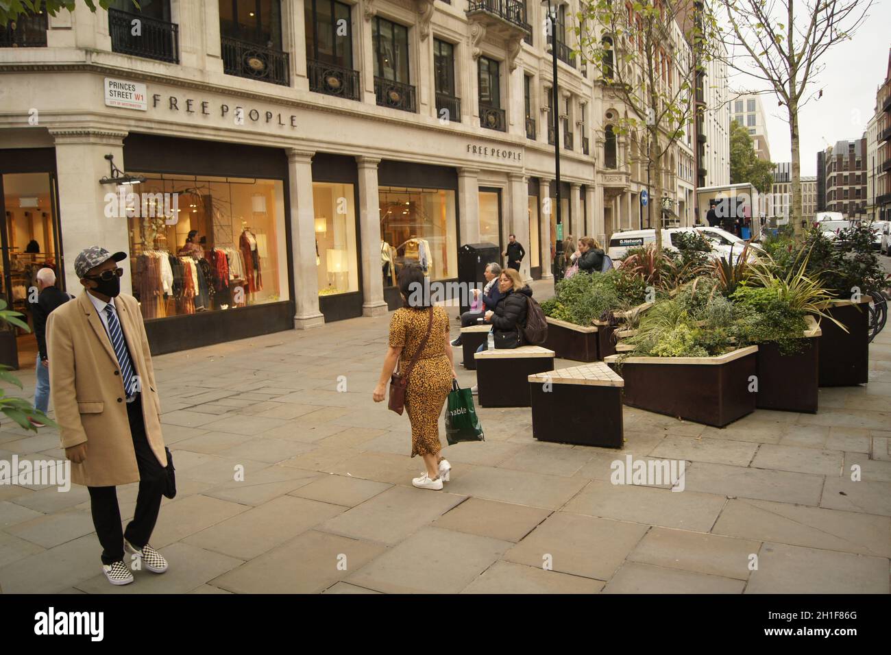 posti a sedere in Regent Street, Londra Foto Stock