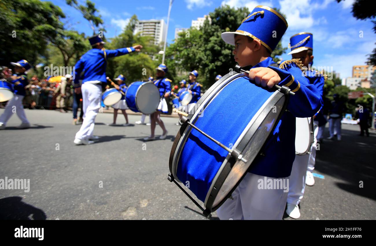 salvador, bahia / brasile - 7 settembre 2016: I membri del gruppo fanfare sono visti durante la parata civico-militare alla data di indipendenza del Brasile in Foto Stock