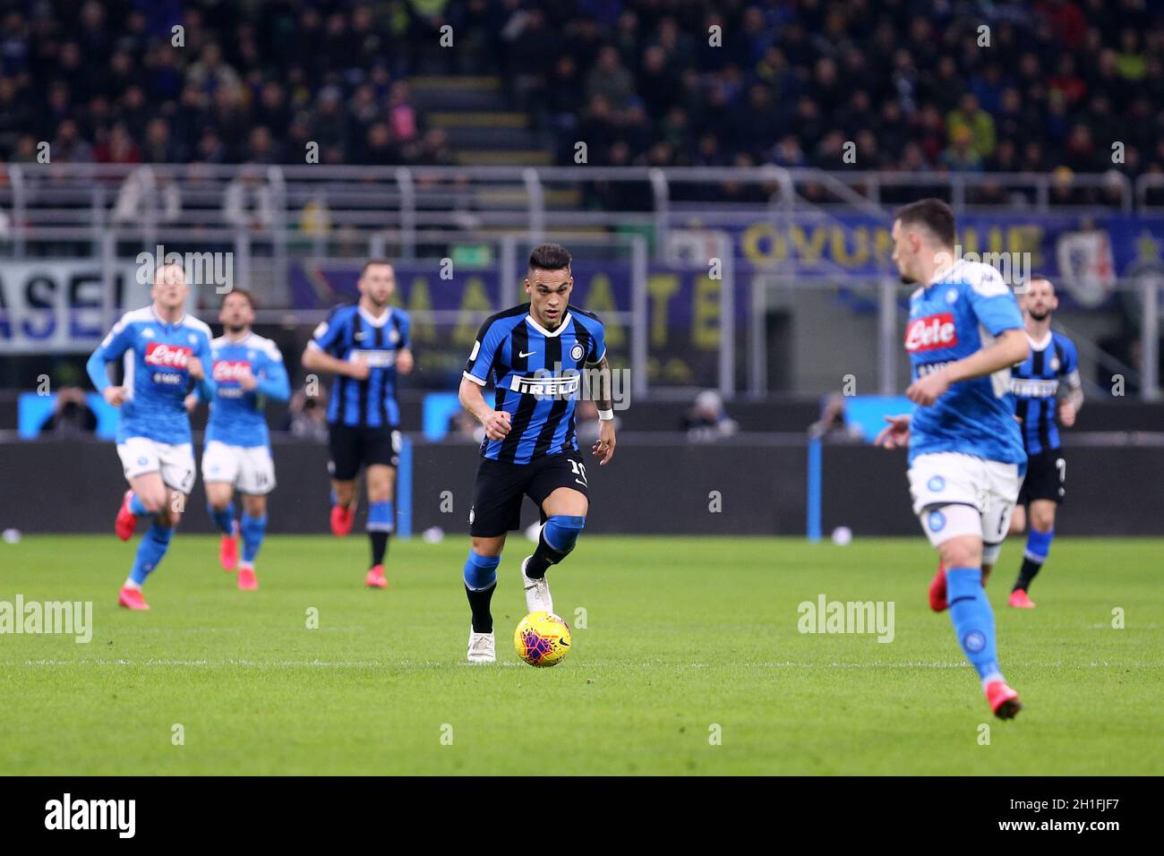 Milano, Italia. 12th febbraio 2020 . Coppa Italia semifinale prima tappa . Fc Internazionale Vs Ssc Napoli. . Lautaro Martinez del FC Internazionale. Foto Stock