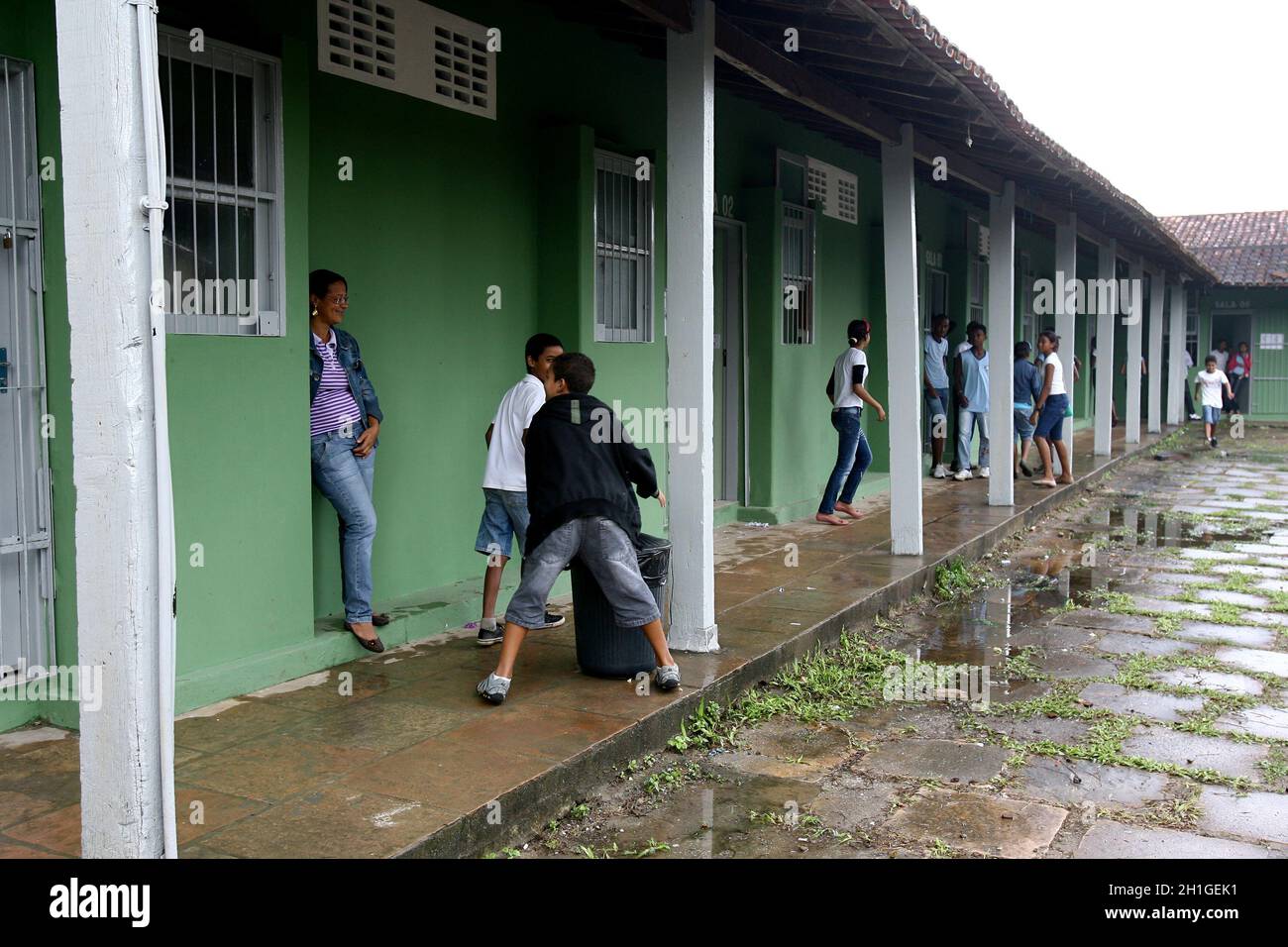 ilheus, bahia / brasile - 26 luglio 2011: Gli studenti delle scuole pubbliche sono visti nei patii delle scuole nella città di Ilheus. Foto Stock