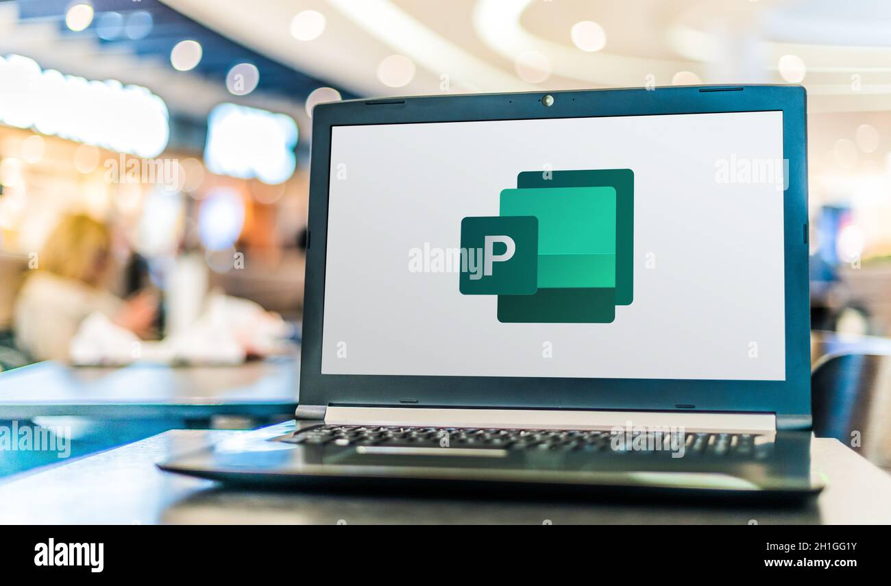 POZNAN, POL - Apr 28, 2020: Computer portatile con logo di Microsoft Publisher, un'applicazione di desktop publishing, parte del software della famiglia Office Foto Stock