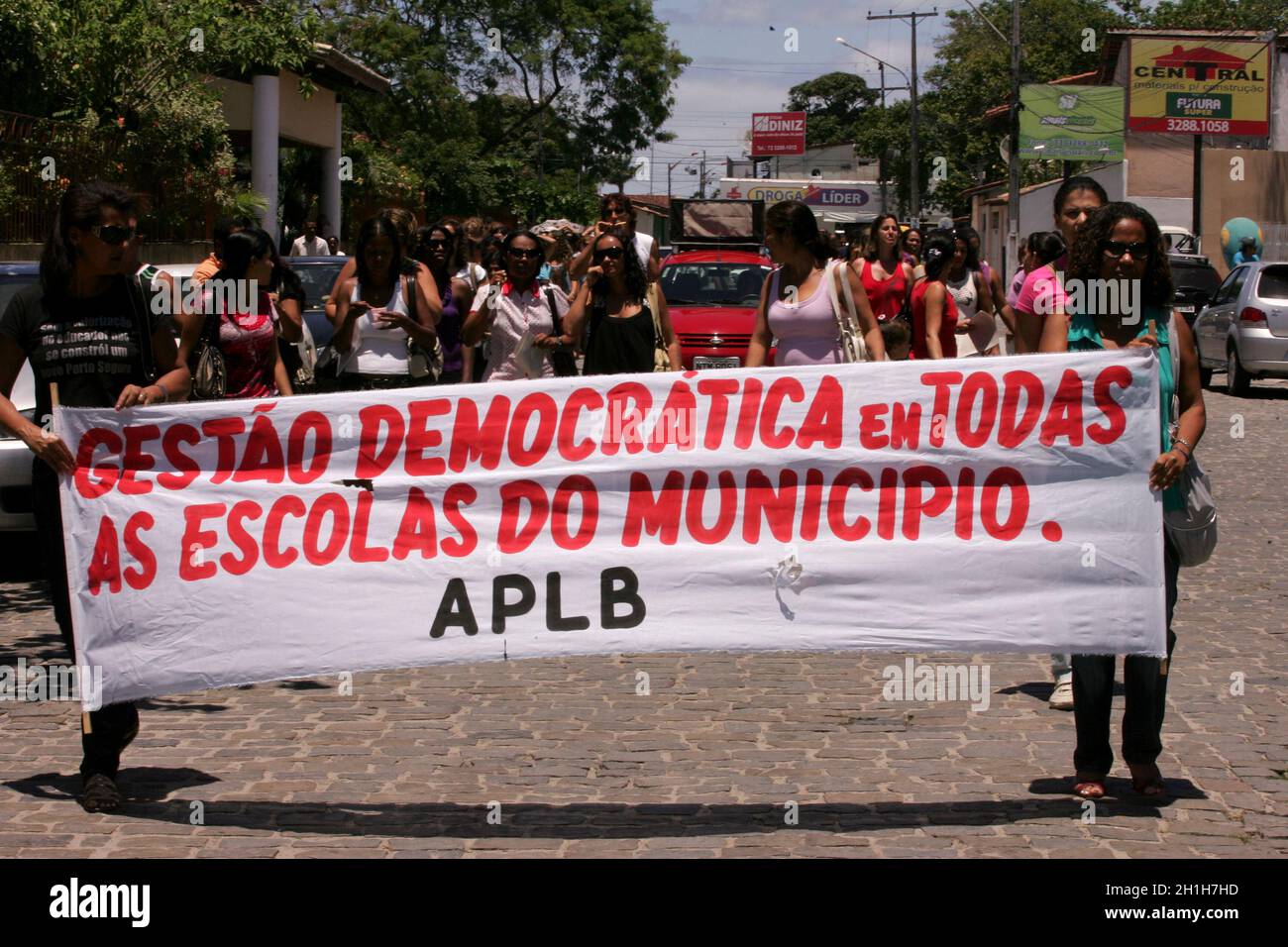 porto seguro, bahia / brasile - 22 ottobre 2010: Gli insegnanti delle scuole pubbliche protestano durante uno sciopero nella città di Porto Seguro, nel sud di Bahia. Foto Stock