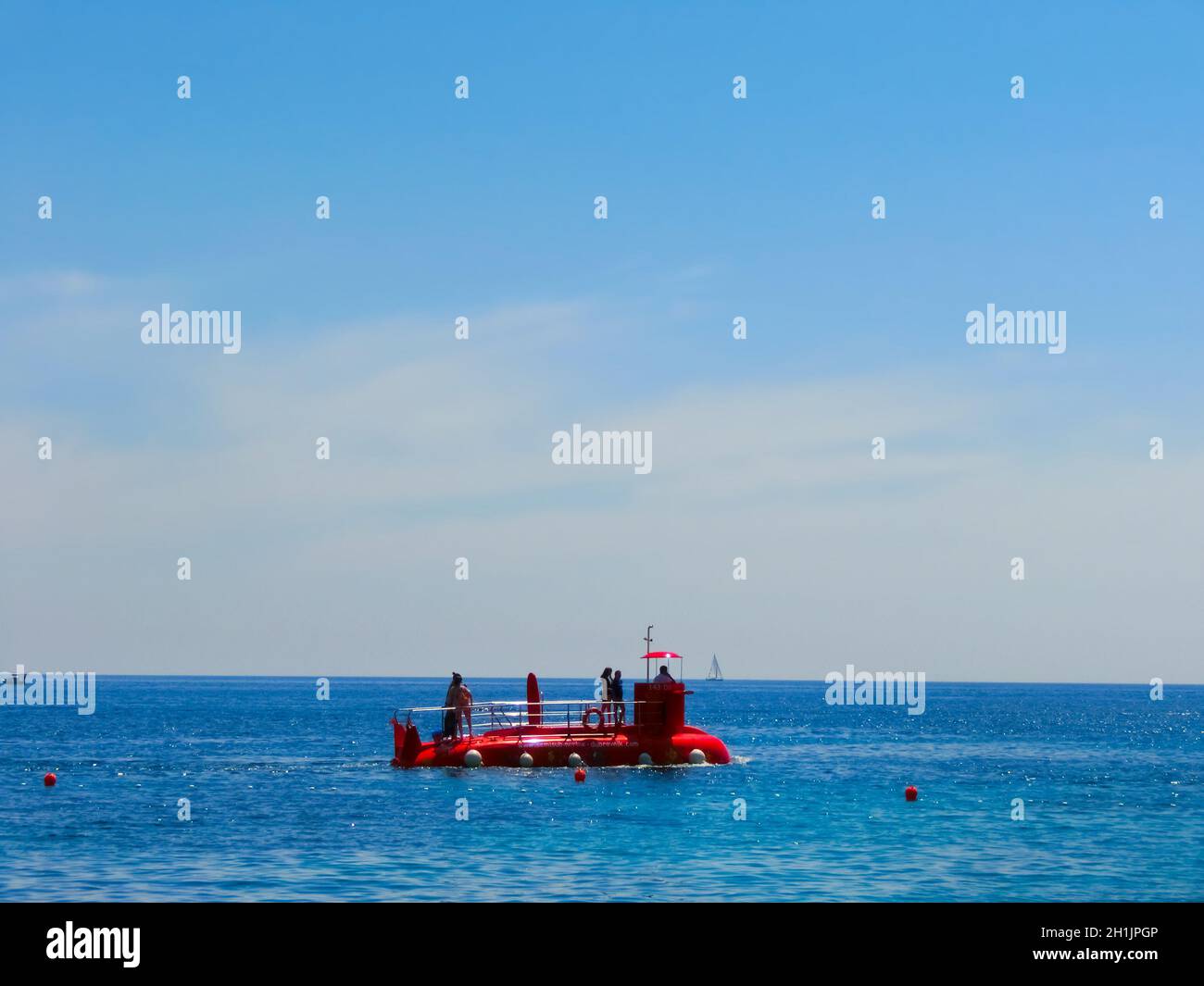 Dubrovnik, Croazia - 07 giugno 2015: Sottomarino rosso panoramico - Starfish a Dubrovnik, Croazia il 07 giugno 2015. Progettato come una piccola barca, wit Foto Stock